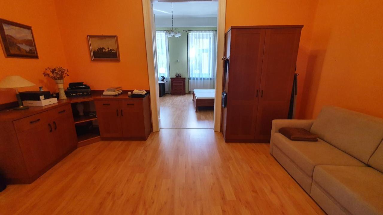 Casa Tajola Appartement Kecskemét Buitenkant foto