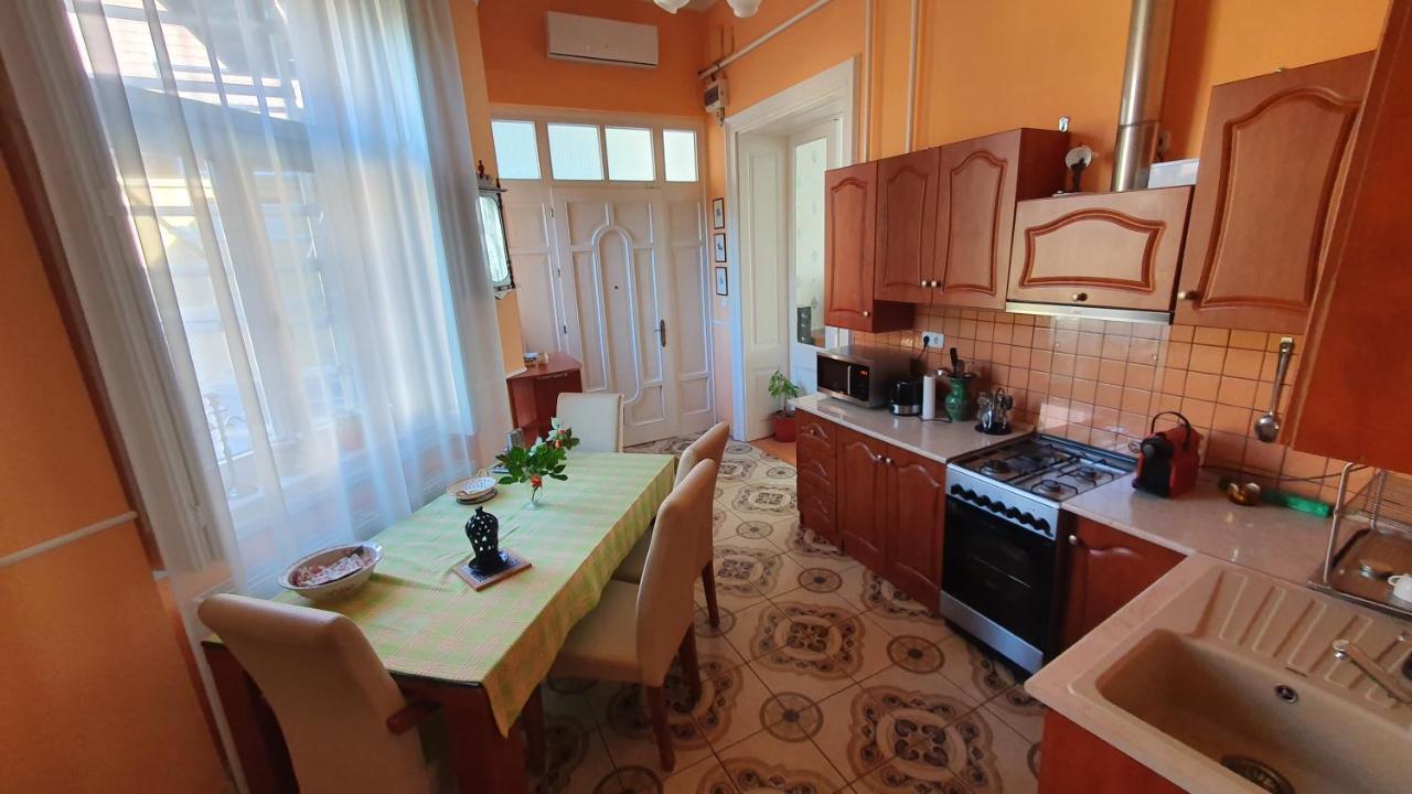 Casa Tajola Appartement Kecskemét Buitenkant foto
